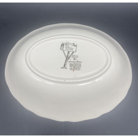 Johnson Bros FRIENDLY VILLAGE 8” Round & 9” Oval Serving Bowls Set Of 2 EUC - Picture 7 of 8